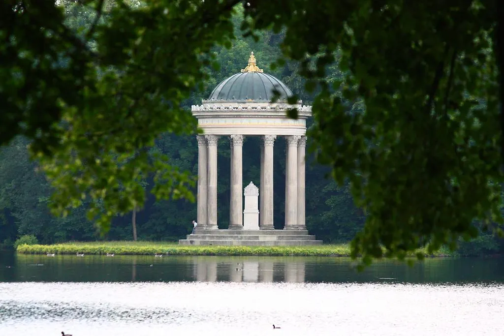 Laimer Hof Am Schloss Nymphenburg Munich Hotel