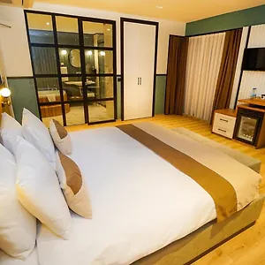 fragments-hotel.istanbul-turkeyhotels.com/